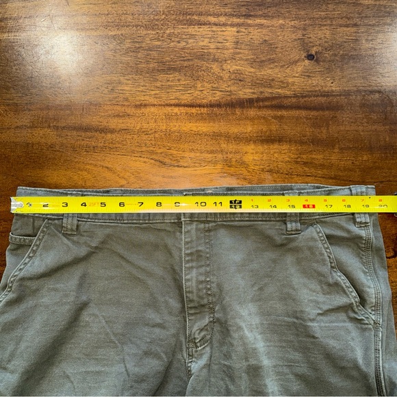 Carhartt Relaxed Fit Flat Front Shorts Mens Size 40 Waist Olive Green Casual - Picture 7 of 10
